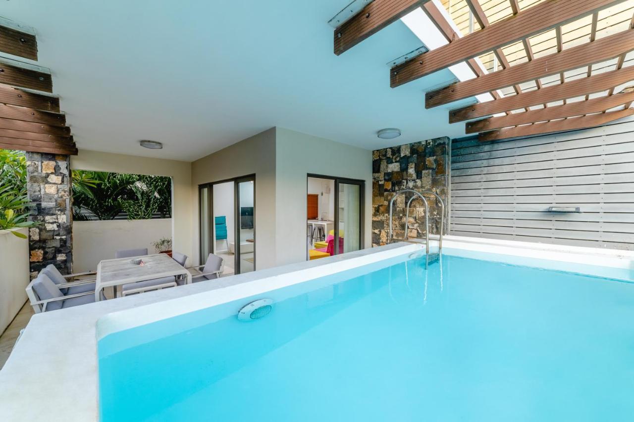 Beachcove Apt No 1 Pereybere Beach Exterior photo